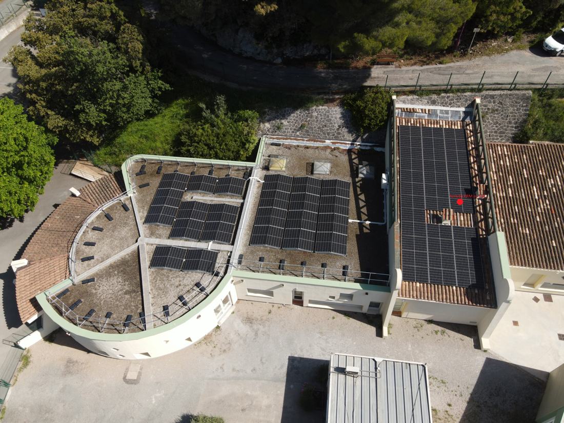Vue aérienne de l'école