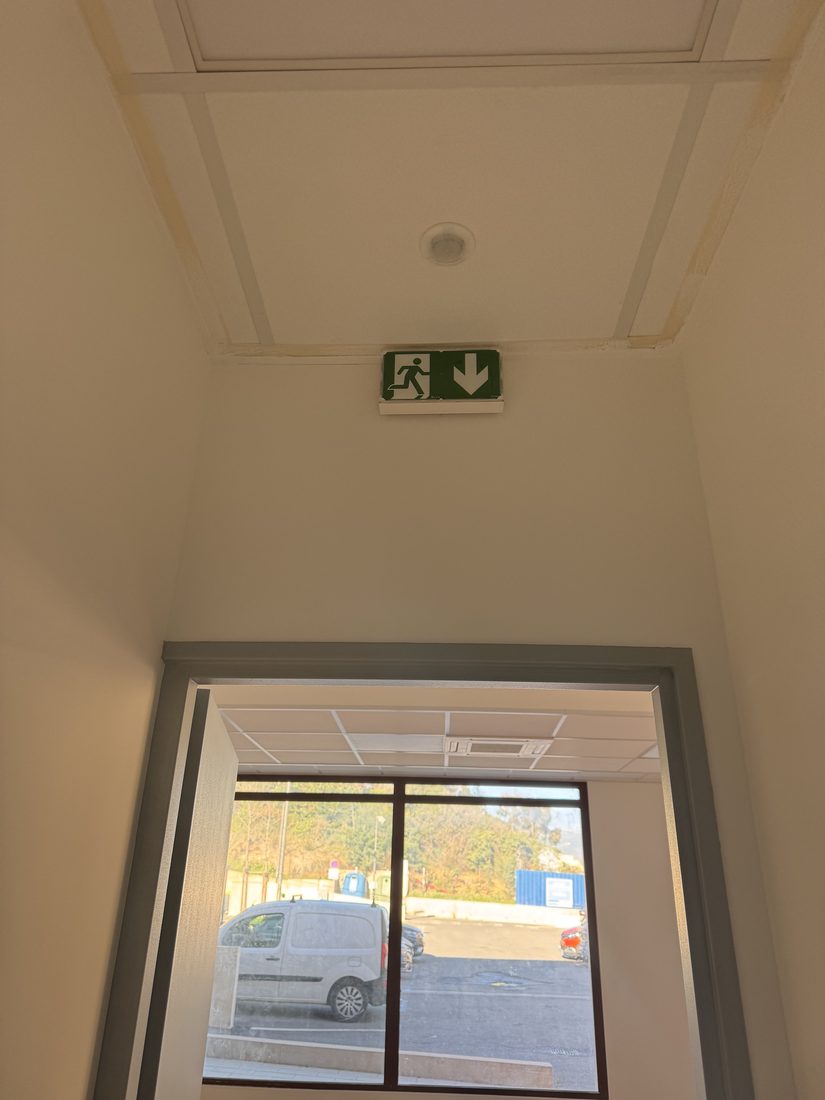 Éclairage de sécurité de la salle de danse municipale de La Roquette-sur-Siagne